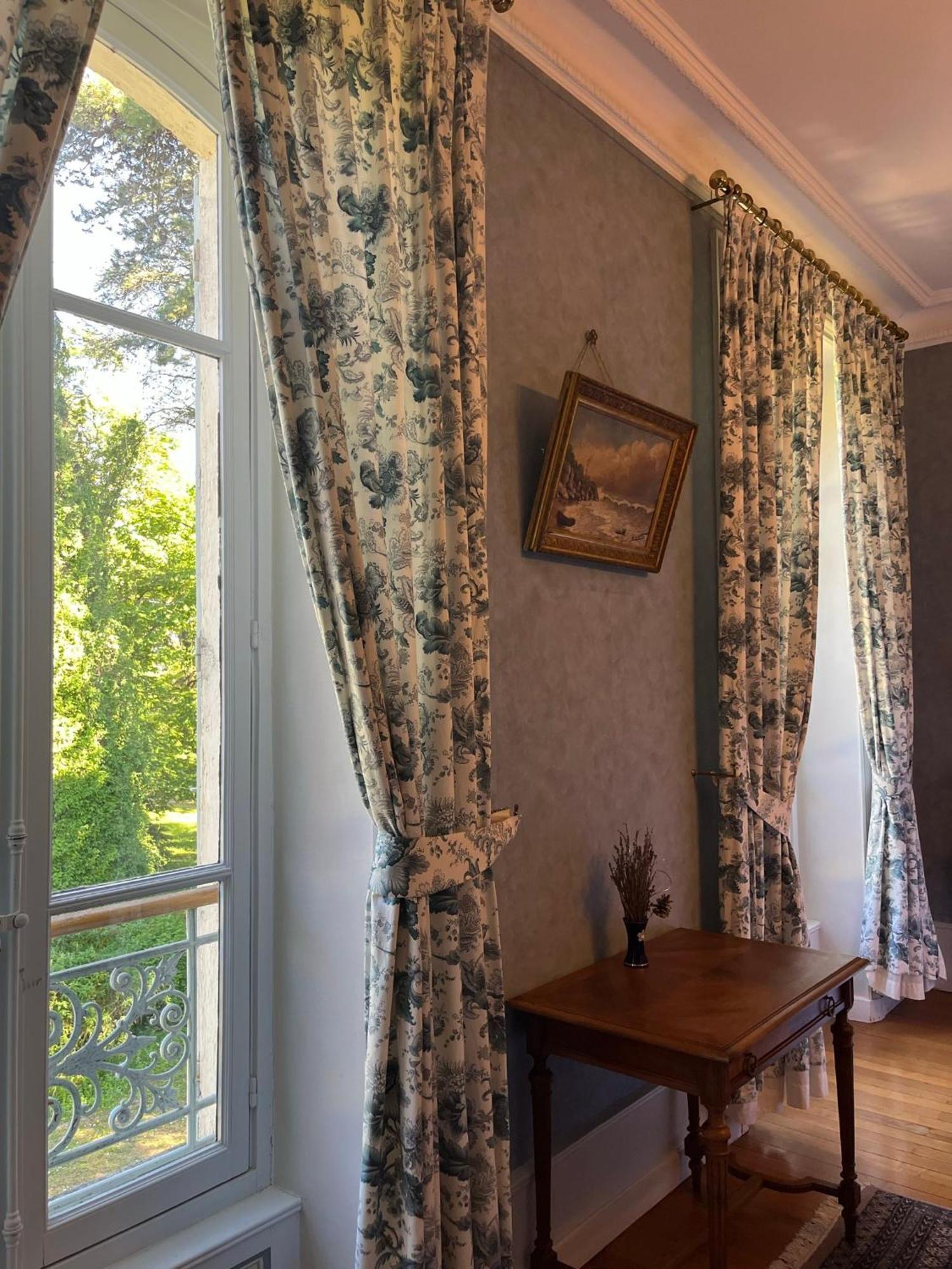 Demeure Des Payratons Bed & Breakfast Saint-Gerand-le-Puy Exterior photo